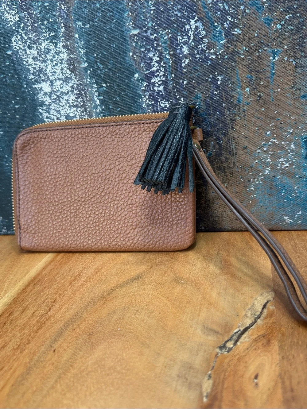 Fossil Quiet Luxury 2010’s Brown Leather Wristlet‎ Tassel Zip Wallet (VGUC)